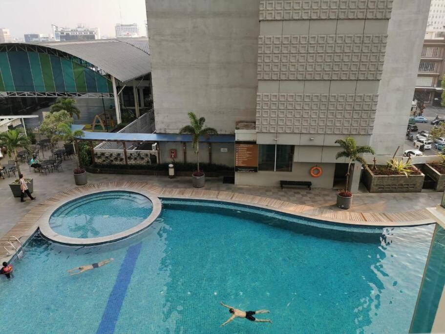 Two Bedroom Apartment At El Royale Hotel Bandung Extérieur photo